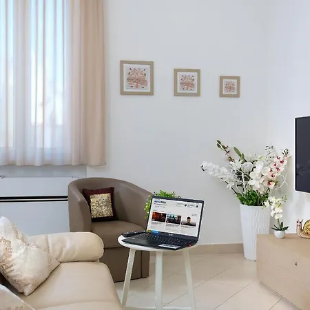 La Preziosa Duomo アパート ナポリ